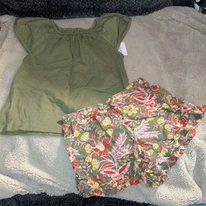NWT Carter’s Matching Short Set, Size 6/6X